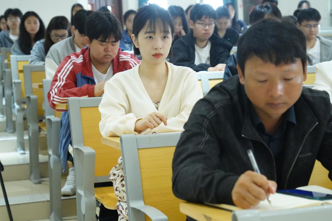 正在上传...