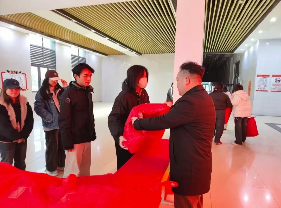 正在上传... 正在上传...