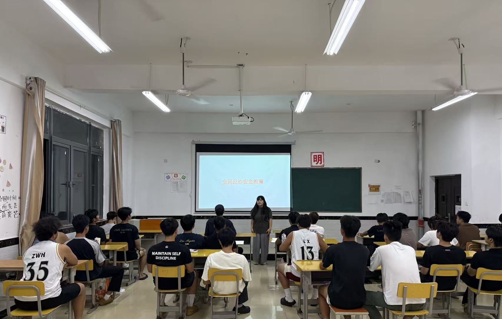正在上传...
